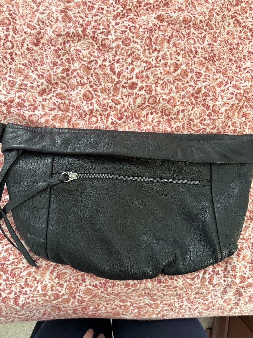 Rough & Tumble Large Jenny Sling in Pebble Black Lamb with Lupine Lining